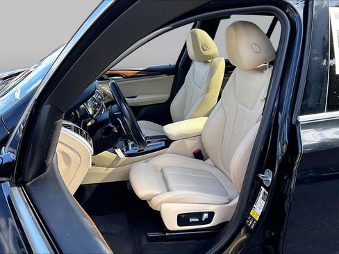 Used 2019 BMW X3 xDrive30i w/ Driving Assistance Package AWD/4WD image 9