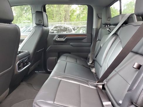 Used 2025 GMC Sierra 2500 Denali w/ Denali Reserve Package AWD/4WD image 11