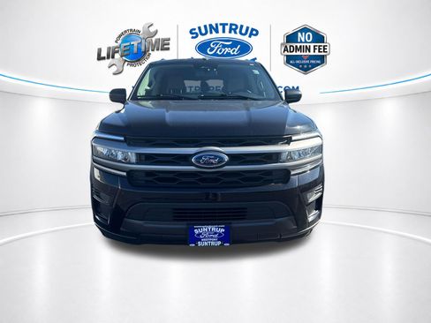 Used 2024 Ford Expedition XLT AWD/4WD image 4