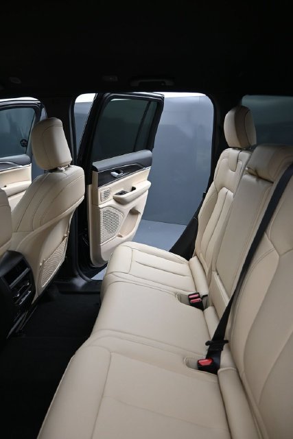 New 2026 Jeep Grand Cherokee Limited AWD/4WD image 8