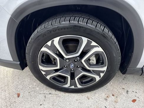 Certified 2023 Subaru Ascent Touring AWD/4WD image 10