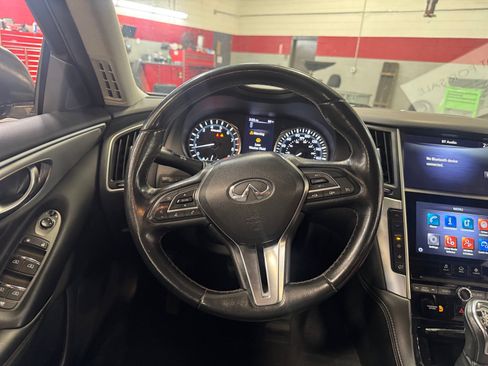 Used 2020 INFINITI Q50 Luxe RWD image 9