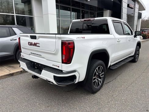 Used 2019 GMC Sierra 1500 AT4 w/ AT4 Premium Package image 3