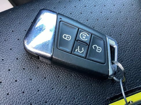Used 2022 Volkswagen Atlas SE w/ Panoramic Sunroof Package AWD/4WD image 28
