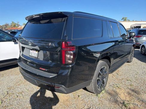 Used 2022 Chevrolet Suburban RST AWD/4WD image 4