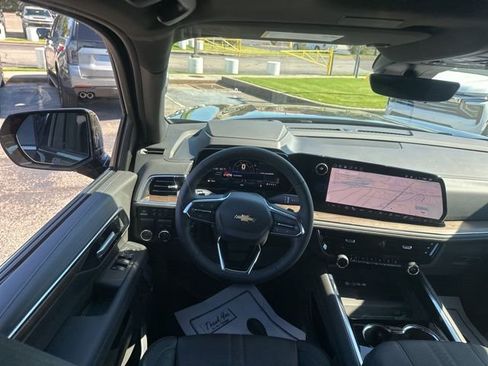 New 2026 Chevrolet Suburban High Country w/ Sun And Tow Package image 27