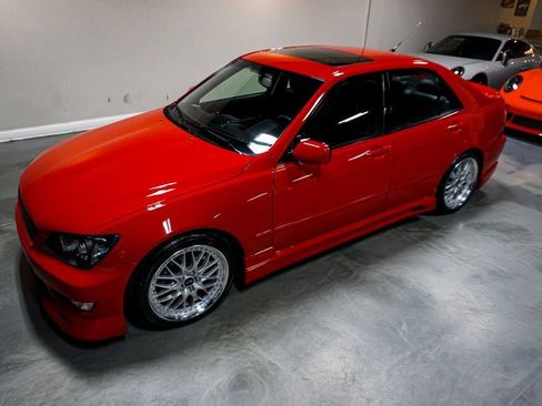 Used 2002 Lexus IS 300 image 48