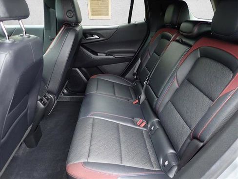 Used 2025 Chevrolet Equinox RS AWD/4WD image 10
