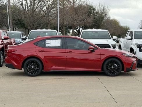 New 2026 Toyota Camry SE image 3