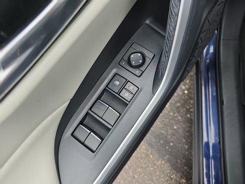 Certified 2021 Toyota RAV4 XLE Premium image 31