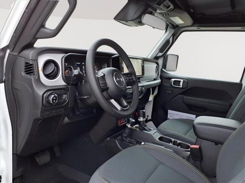 New 2026 Jeep Gladiator Sport AWD/4WD image 8