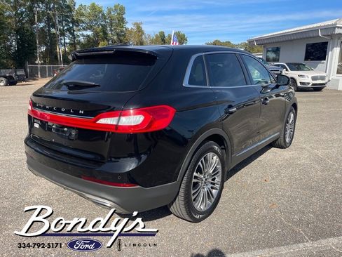 Used 2017 Lincoln MKX Reserve image 19