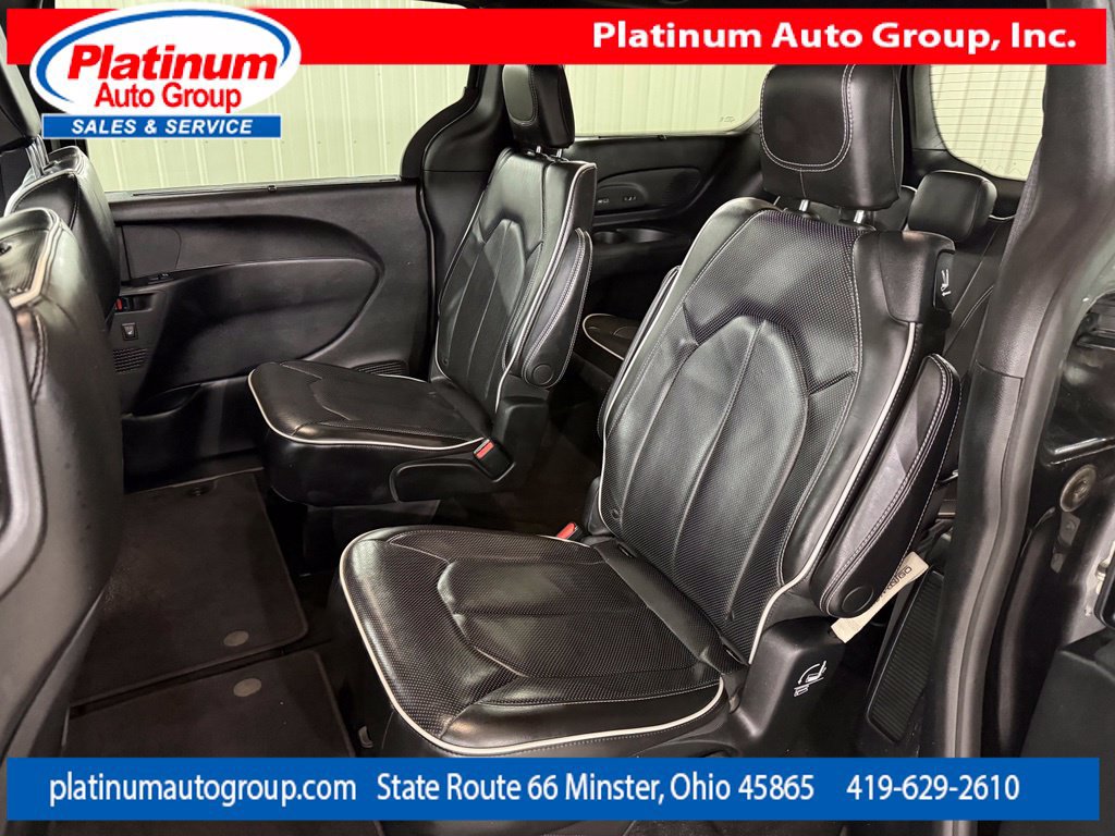 Used 2019 Chrysler Pacifica Limited w/ Advanced Safetytec Group FWD image 28