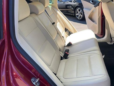 Used 2016 Volkswagen Tiguan S image 31