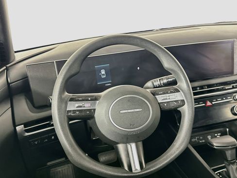 Used 2025 Hyundai Santa Cruz SEL FWD image 18
