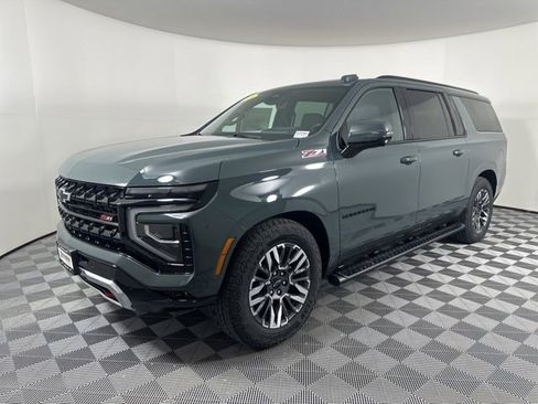 New 2026 Chevrolet Suburban Z71 w/ Z71 Off-Road Package image 5