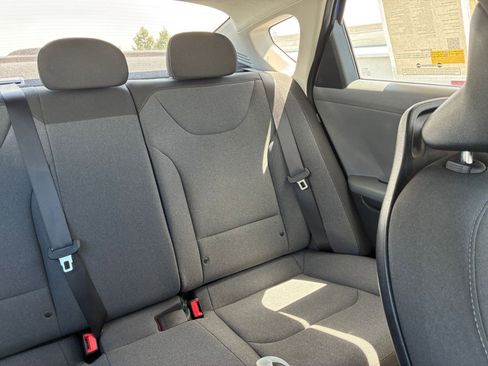 Used 2025 Kia K4 LXS FWD image 36