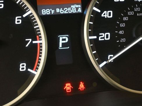 Used 2018 Acura RDX AWD image 3