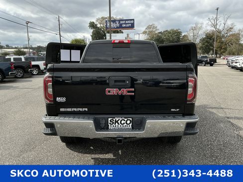 Used 2018 GMC Sierra 1500 SLT w/ SLT Premium Package image 32