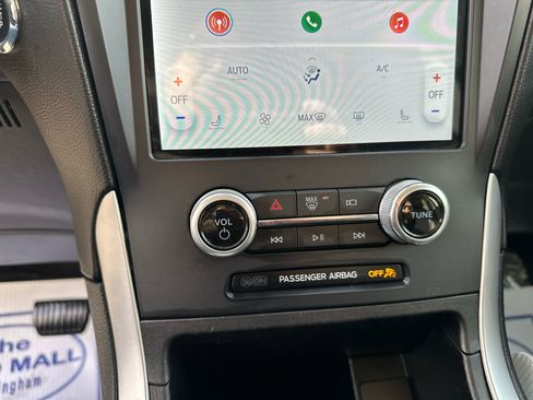 Used 2023 Ford Edge SEL image 16