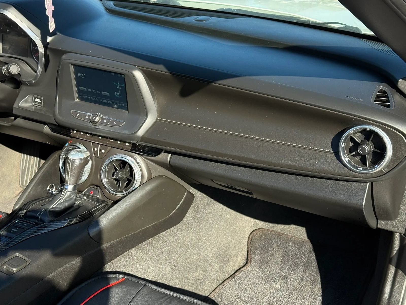 Used 2018 Chevrolet Camaro LT RWD image 11