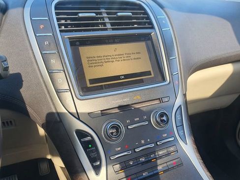 Used 2019 Lincoln Nautilus Select FWD image 19