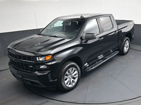 Used 2019 Chevrolet Silverado 1500 Custom w/ Custom Value Package AWD/4WD image 31