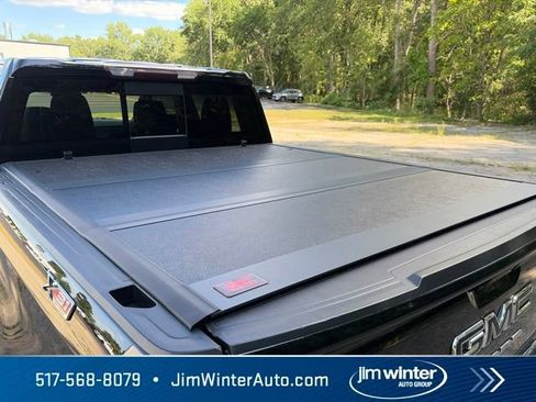 Used 2020 GMC Sierra 1500 Elevation w/ Elevation Value Package AWD/4WD image 12