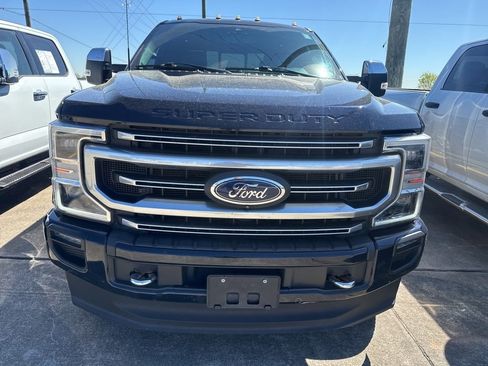 Used 2022 Ford F250 Platinum image 1
