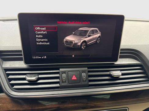 Used 2018 Audi Q5 2.0T Premium Plus w/ Premium Plus Package AWD/4WD image 27