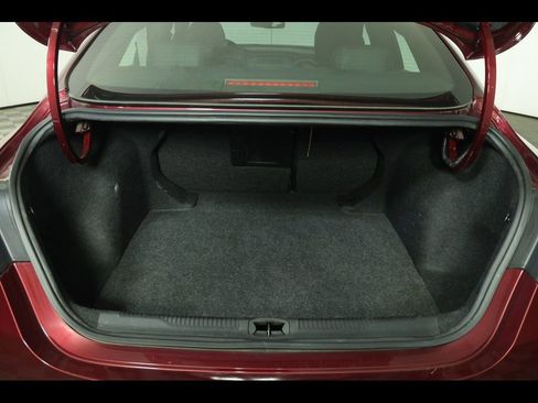 Used 2016 Chrysler 200 S FWD image 10
