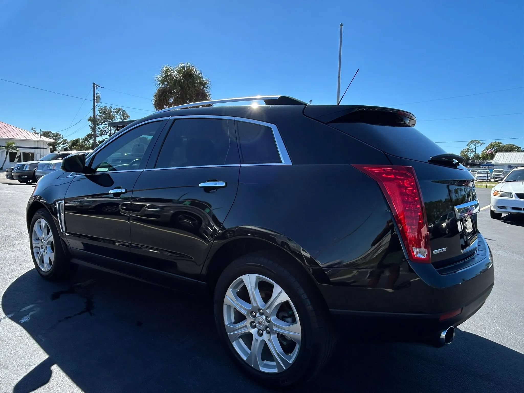 Used 2015 Cadillac SRX Performance w/ Driver Awareness Package FWD image 6