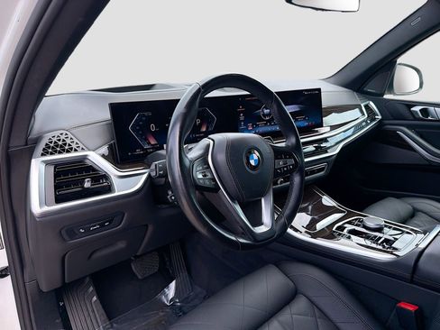 Used 2025 BMW X5 xDrive40i w/ Climate Comfort Package image 26