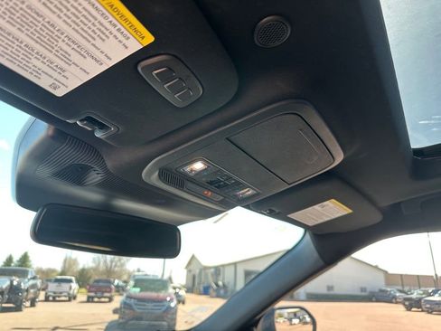 Used 2025 Ford Explorer Platinum w/ LUX Leather Package image 19