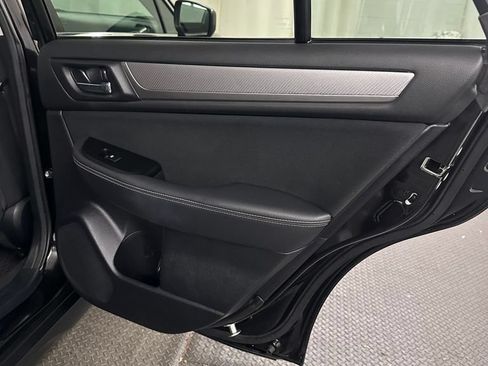 Used 2019 Subaru Outback 2.5i Premium AWD/4WD image 28