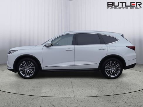 Used 2022 Acura MDX SH-AWD w/ Advance Package image 4
