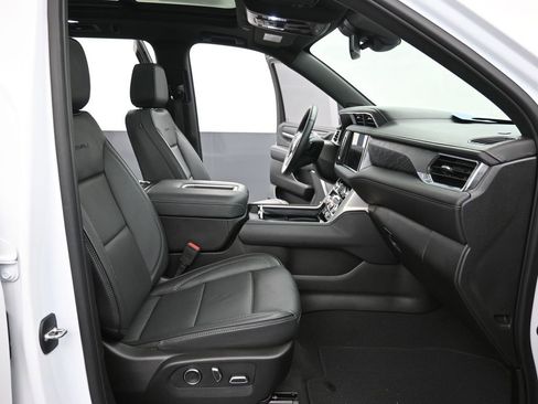 Used 2023 GMC Yukon Denali image 27