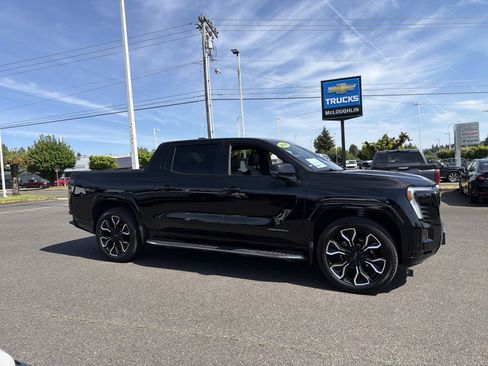Used 2025 GMC Sierra EV Denali AWD/4WD image 7