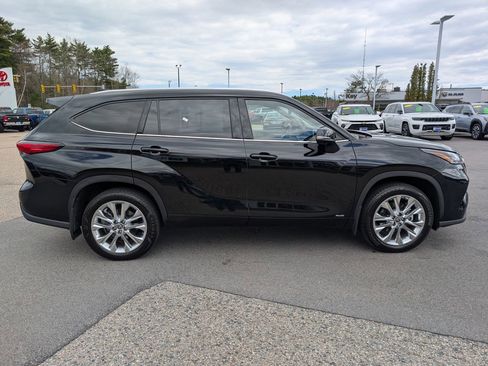 Used 2023 Toyota Highlander Limited AWD/4WD image 7