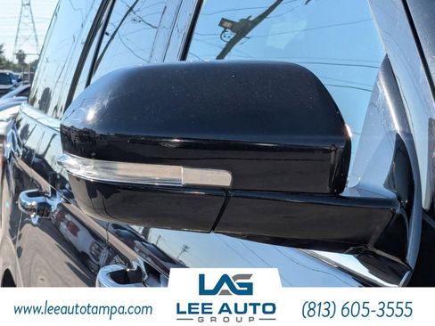 Used 2022 Ford Expedition Limited image 11