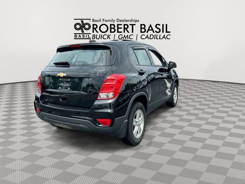 Used 2018 Chevrolet Trax LS AWD/4WD image 8