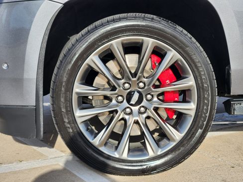 Used 2020 Cadillac Escalade ESV Premium Luxury image 10