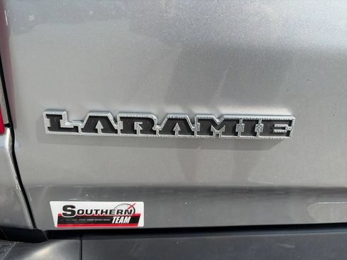 Used 2025 RAM 1500 Laramie AWD/4WD image 43