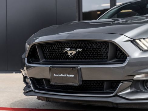 Used 2016 Ford Mustang GT RWD image 15