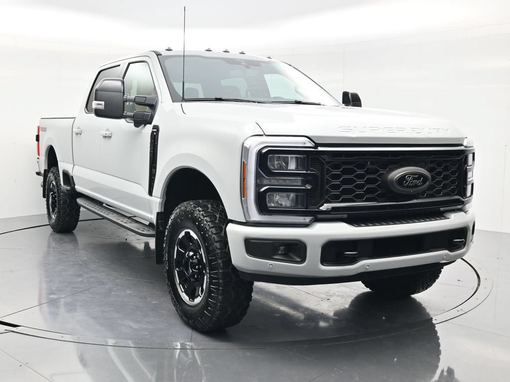 Used 2026 Ford F250 Lariat w/ Tremor Off-Road Package AWD/4WD image 3
