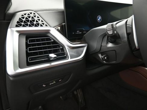 New 2027 BMW X6 xDrive40i AWD/4WD image 17