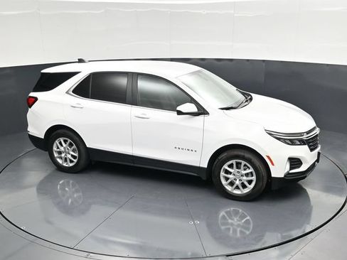 Used 2024 Chevrolet Equinox LT AWD/4WD image 48