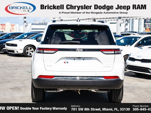 New 2025 Jeep Grand Cherokee Laredo X w/ Luxury Tech Group I image 6