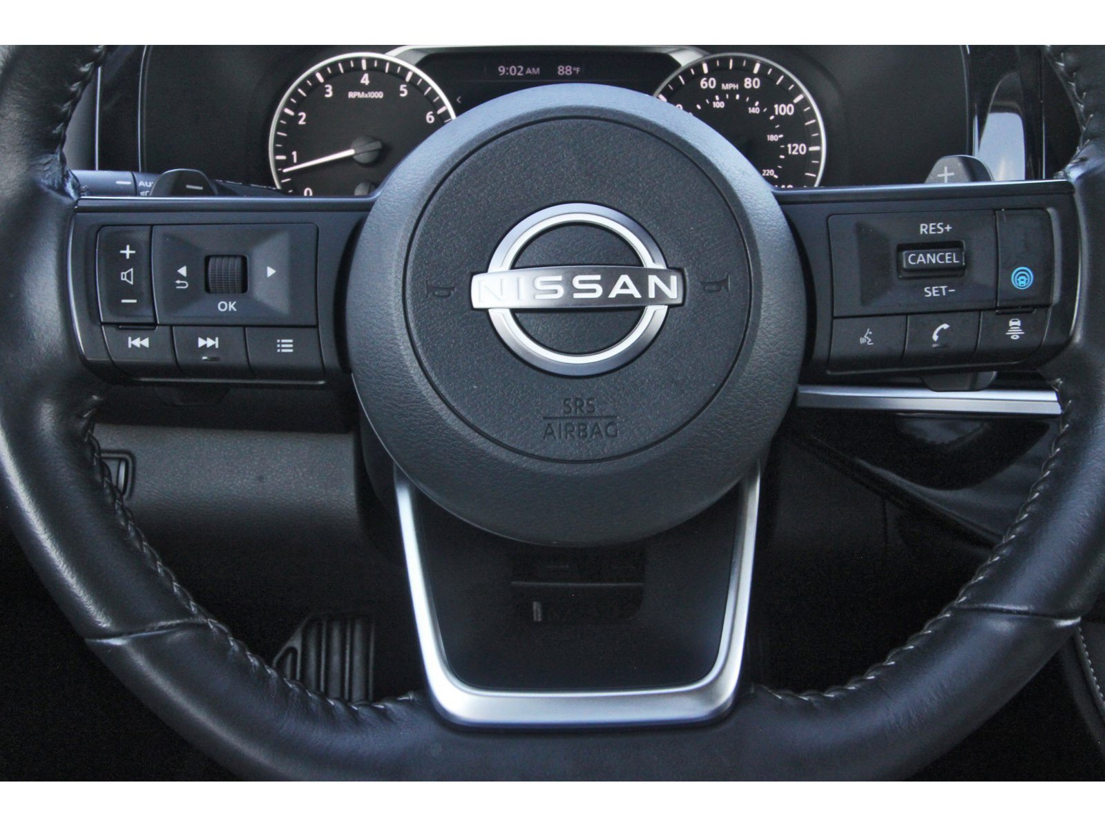 Certified 2025 Nissan Pathfinder SV FWD image 18