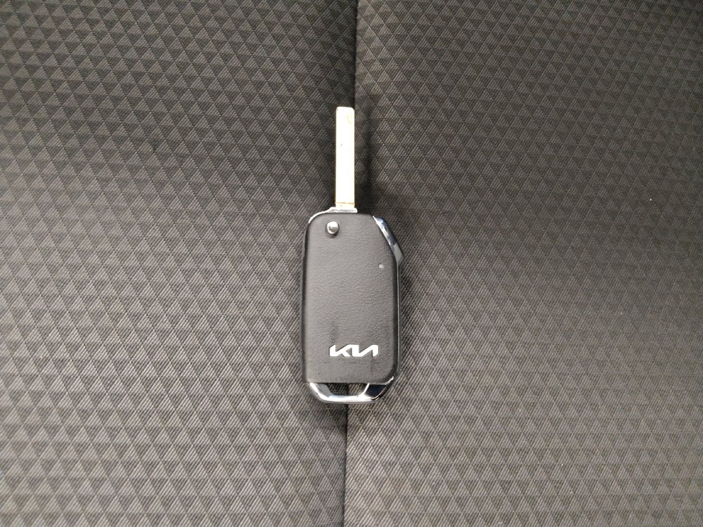 Used 2022 Kia Soul LX FWD image 32